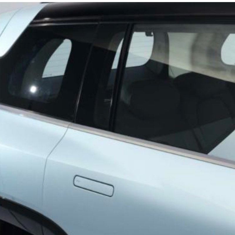Chrome Window Line Garnish (Black)
